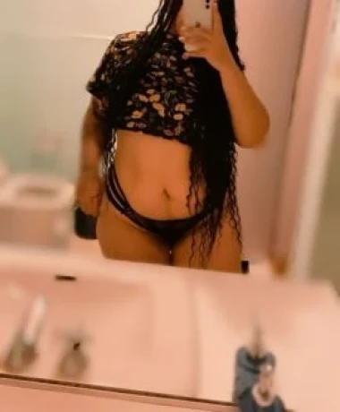 Aline Vieira — 4 / 5