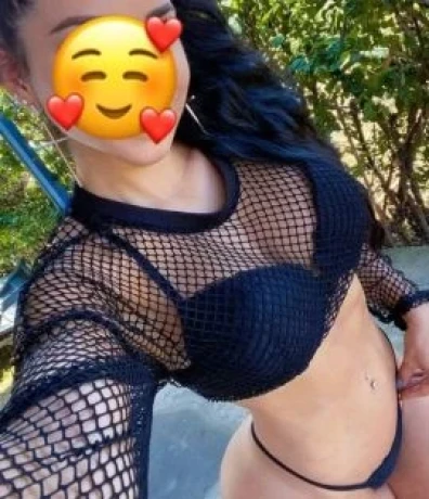 Gabriela Andrade — 3 / 4