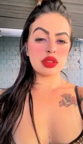 Luana Oliveira — 2 / 4