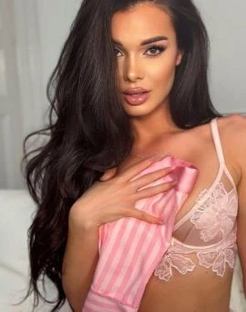 Carla — 3 / 9