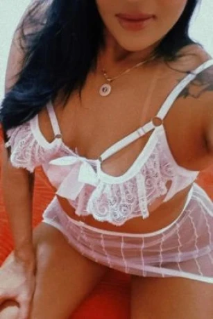 Nicolly Gaeta — 2 / 6