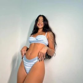 Leticia Castro — 8 / 9