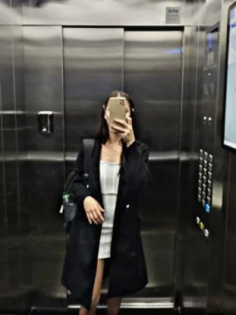 Aurora Virian — 7 / 9