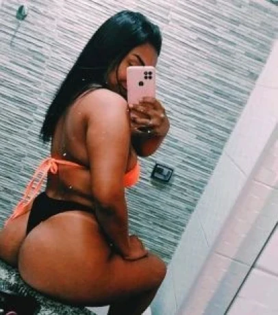 Aline Alves — 3 / 5