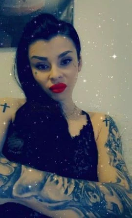 Eva — 2 / 9