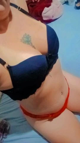 Paula Monique — 3 / 5