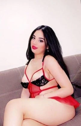 Hasna, Escort, Istanbul