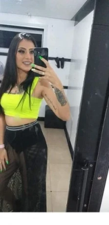 Katrina Silva — 2 / 4