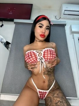 Martina — 2 / 9