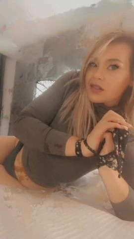 CourtneyK — 2 / 9