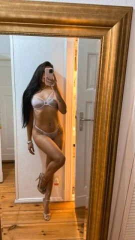 Vitória Andrade, Escort, Natal