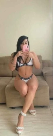 Amanda Morello — 3 / 5