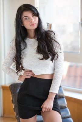 Emma — 4 / 7