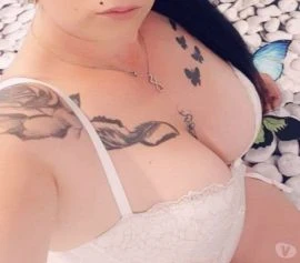 Female Escort — 2 / 5