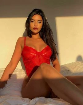 Adelina — 5 / 9