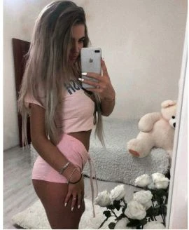 Female Escort — 5 / 9