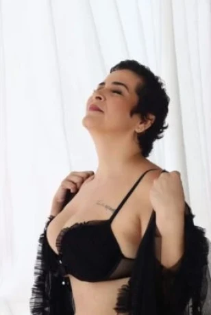 Sandrinha Veiga — 2 / 5