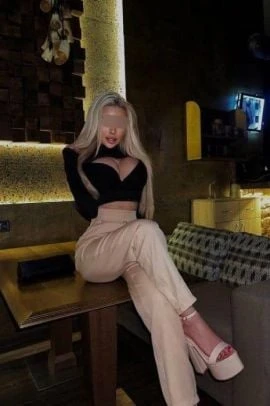 Pia — 8 / 9