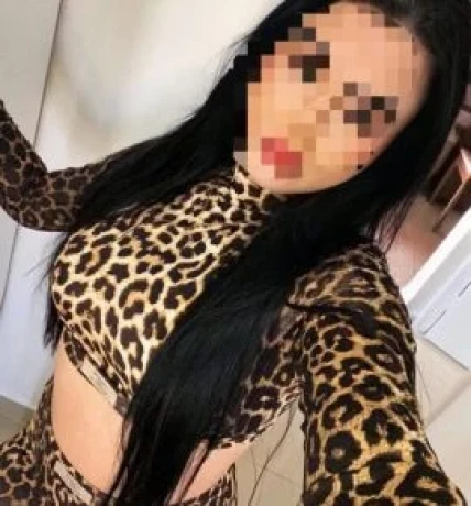 Manuela Ferraz — 3 / 5