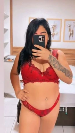 Bianca Álvaro — 3 / 4