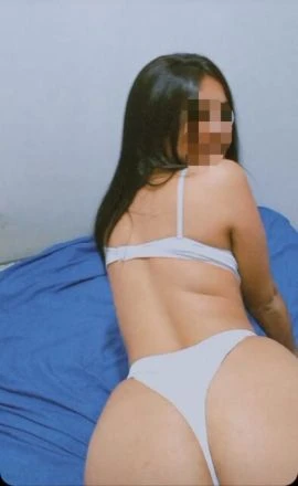 Lara Muniz — 2 / 4