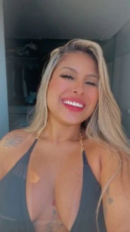 Amanda Oliveira — 3 / 5