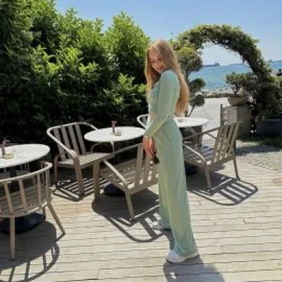 Kara, Escort, Warsaw