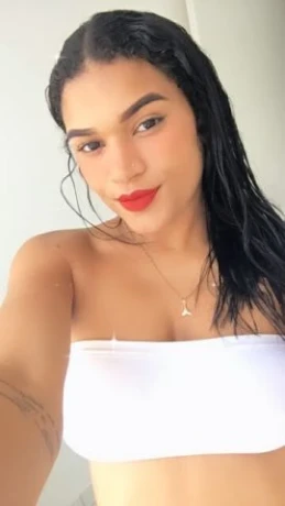 Brenda Costa — 4 / 5