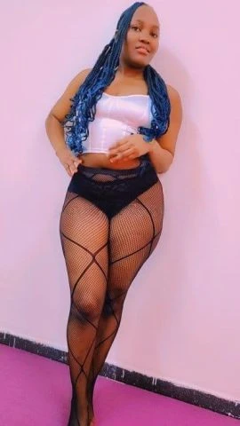 Amira — 7 / 9