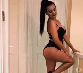 Female Escort — 2 / 9