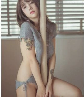 Female Escort — 8 / 9