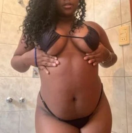 Larissa Oliveira — 3 / 5