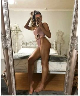 Female Escort — 4 / 9
