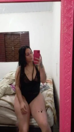 Camila Souza — 2 / 9