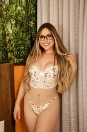 Allana Fontes — 3 / 9