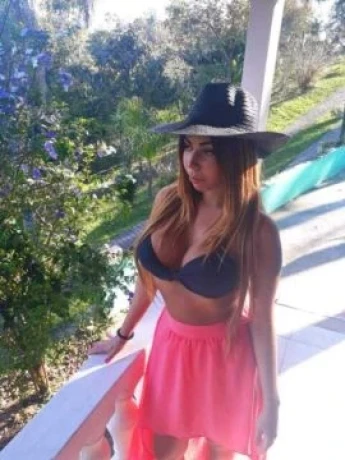 Loma Gomes — 3 / 6