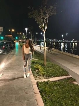 Julia — 2 / 4