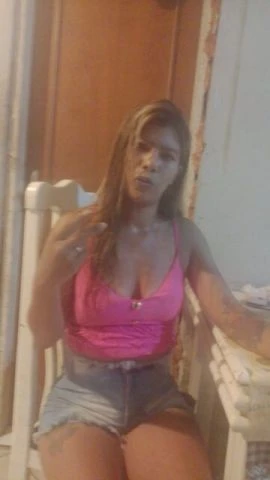 Dayane Souza — 3 / 4