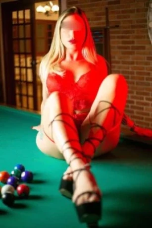 Melanie Salas — 4 / 9