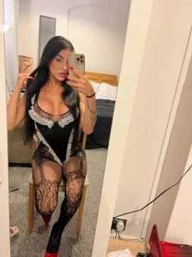 Victoria Dumontt — 4 / 8