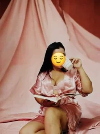 Isadora Delvechio — 2 / 9