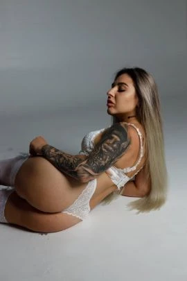 Arina — 5 / 7