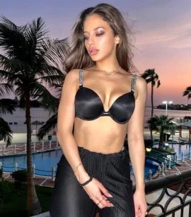 Kristina — 2 / 9