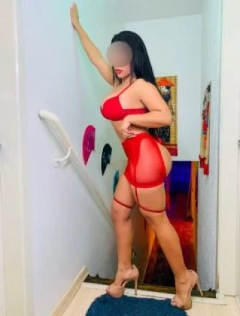 Melissa Vasconcelos — 8 / 9