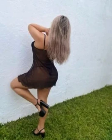 Dafne Nunes — 4 / 5