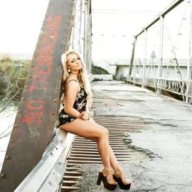 Vika, Escort, Paris