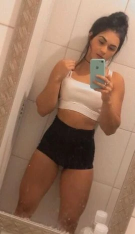 Kamila Buenno — 5 / 7
