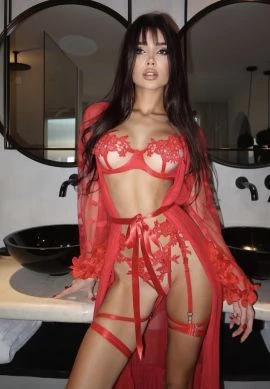 Zlata — 3 / 8