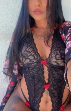 Nicolle Monteiro — 4 / 5