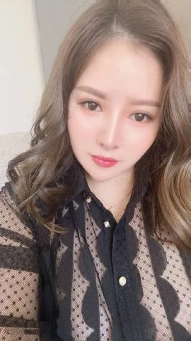 Linda — 3 / 9